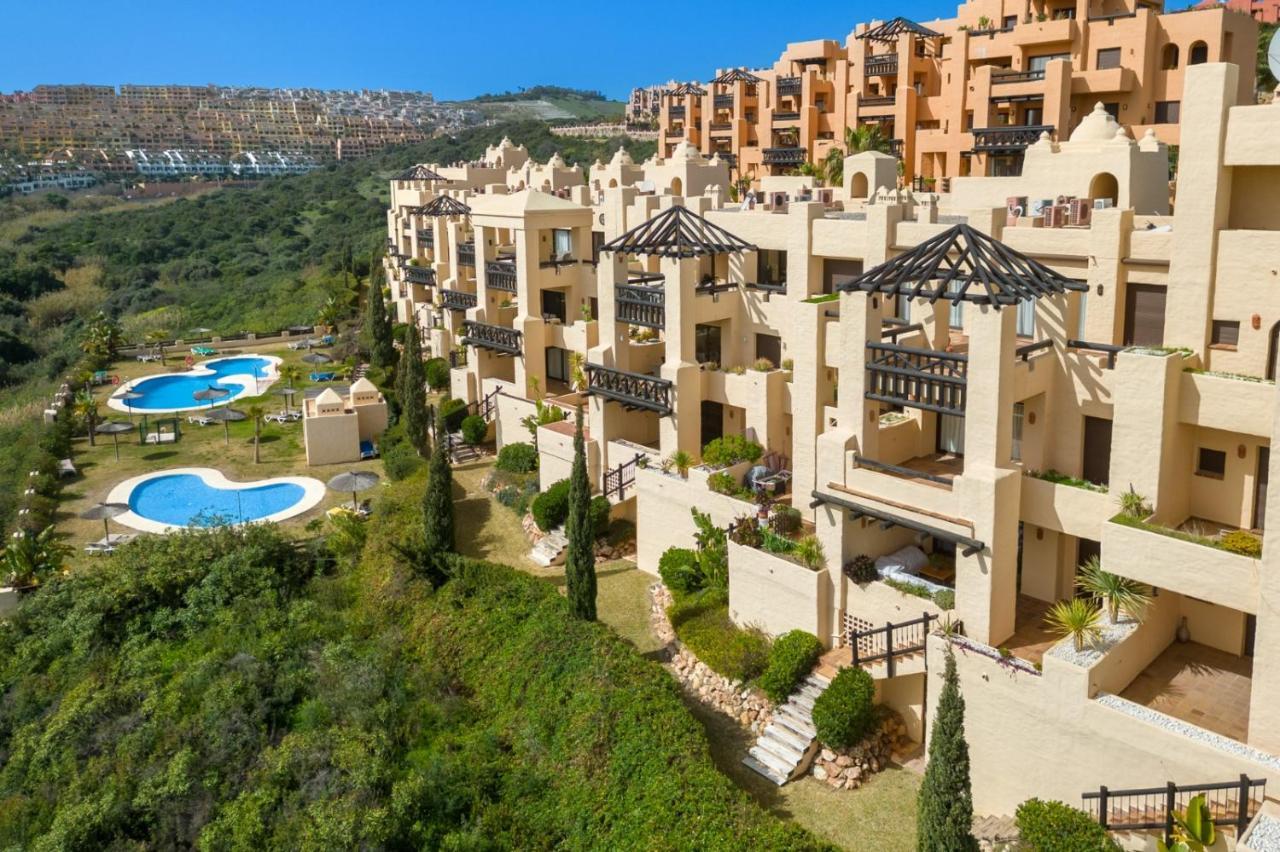 15 First Line Penthouse With Wonderful Seaview Near Duquesa Golf Manilva Andalucia Leilighet Eksteriør bilde
