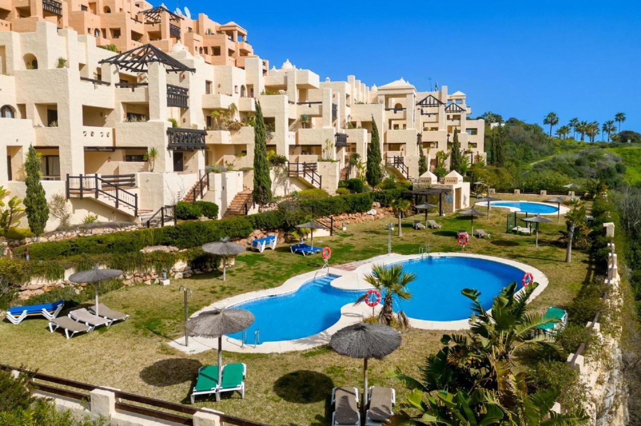 15 First Line Penthouse With Wonderful Seaview Near Duquesa Golf Manilva Andalucia Leilighet Eksteriør bilde