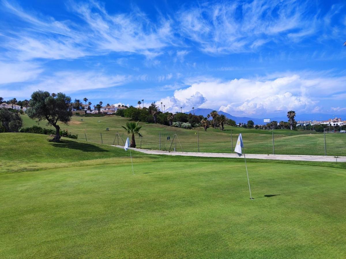 15 First Line Penthouse With Wonderful Seaview Near Duquesa Golf Manilva Andalucia Leilighet Eksteriør bilde